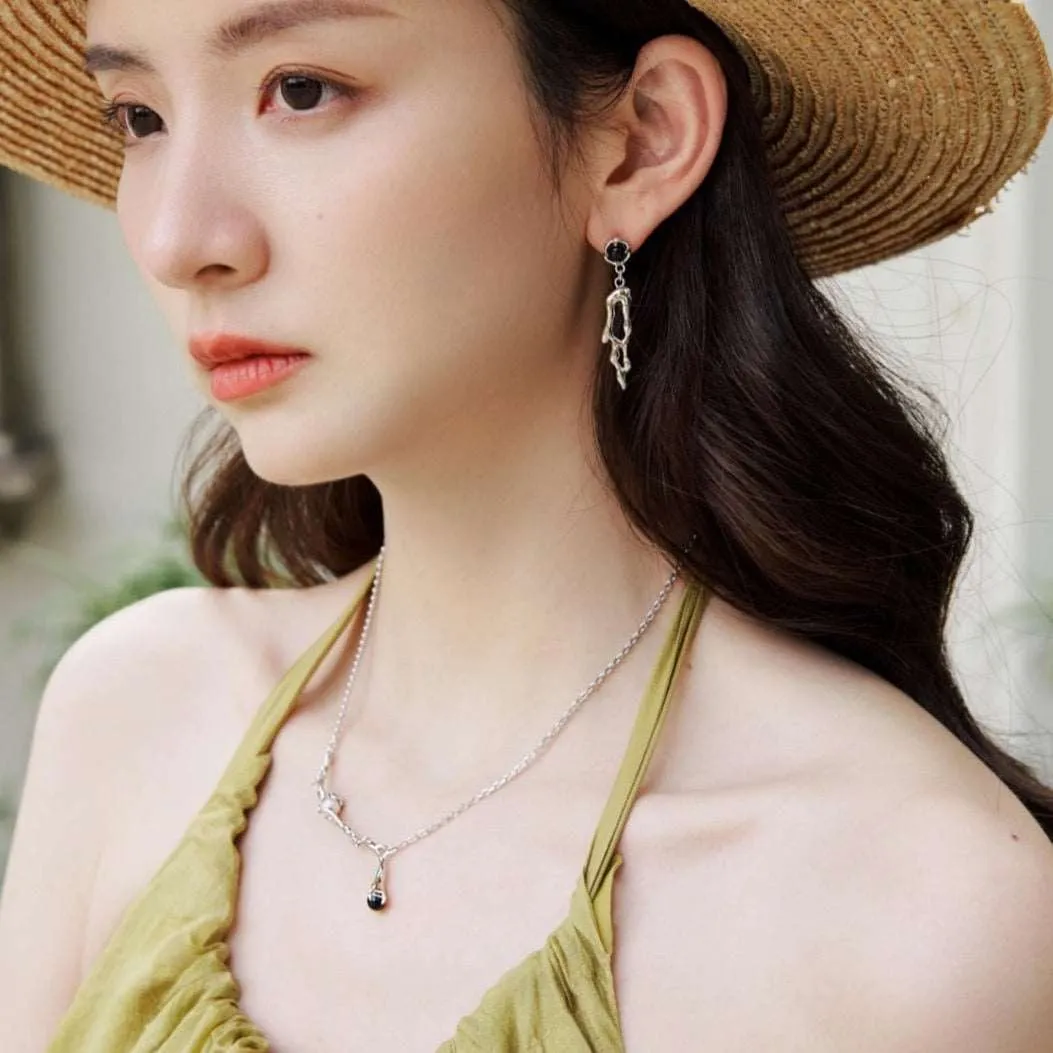 Branch Pendant Chain Necklace